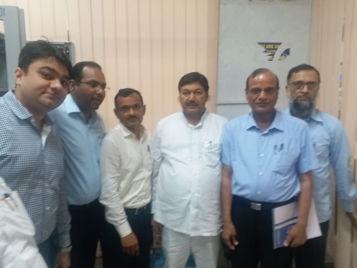 Quisque venenatis mi at